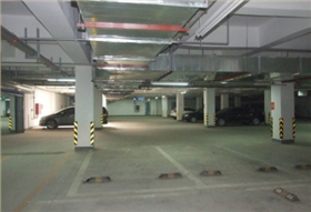 住宅車(chē)庫(kù)清潔用什么樣的電動(dòng)掃地機(jī) 住宅車(chē)庫(kù)清潔用什么樣的電動(dòng)掃地機(jī)