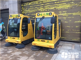 掃地車廠家為您提供市政環(huán)衛(wèi)清潔解決方案 掃地車廠家為您提供市政環(huán)衛(wèi)清潔解決方案