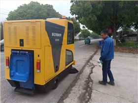 電動(dòng)掃地車的功能與用途 電動(dòng)掃地車的功能與用途