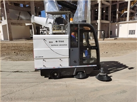 樹葉電動清掃車應(yīng)該怎么選擇 樹葉電動清掃車應(yīng)該怎么選擇