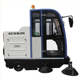 駕駛式小型掃地機 駕駛式小型掃地機