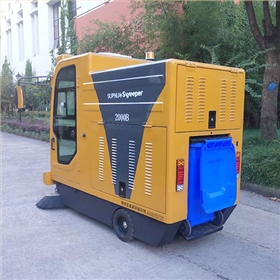 如何選購駕駛式掃地車 如何選購駕駛式掃地車