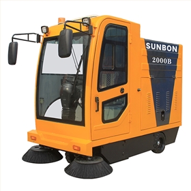 全封閉電動(dòng)駕駛掃地車(chē) 全封閉電動(dòng)駕駛掃地車(chē)