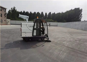 工業(yè)掃地車(chē)