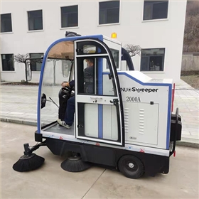 電動駕駛式掃地機 電動駕駛式掃地機