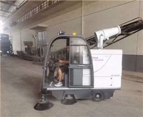 電動(dòng)清掃車成了糧倉清潔和收集的好幫手 電動(dòng)清掃車成了糧倉清潔和收集的好幫手