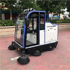 電動(dòng)掃地車哪里好？為什么如此受歡迎