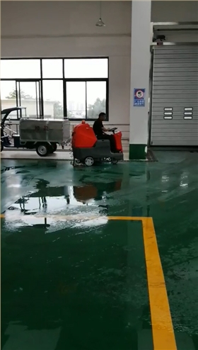 車間灰塵大 可以用洗地機(jī)清洗嗎 車間灰塵大 可以用洗地機(jī)清洗嗎