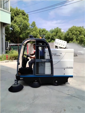 小型工廠的掃地機:高效清潔的新選擇 小型工廠的掃地機:高效清潔的新選擇