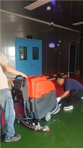 關(guān)于如何購買工業(yè)洗地機(jī)的，這些因素都需要考慮