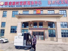 工廠清掃車成為企業(yè)必備，高效節(jié)省成本