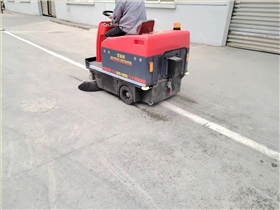 科技助力城市建設(shè)，車庫清掃車為您打造美好生活 