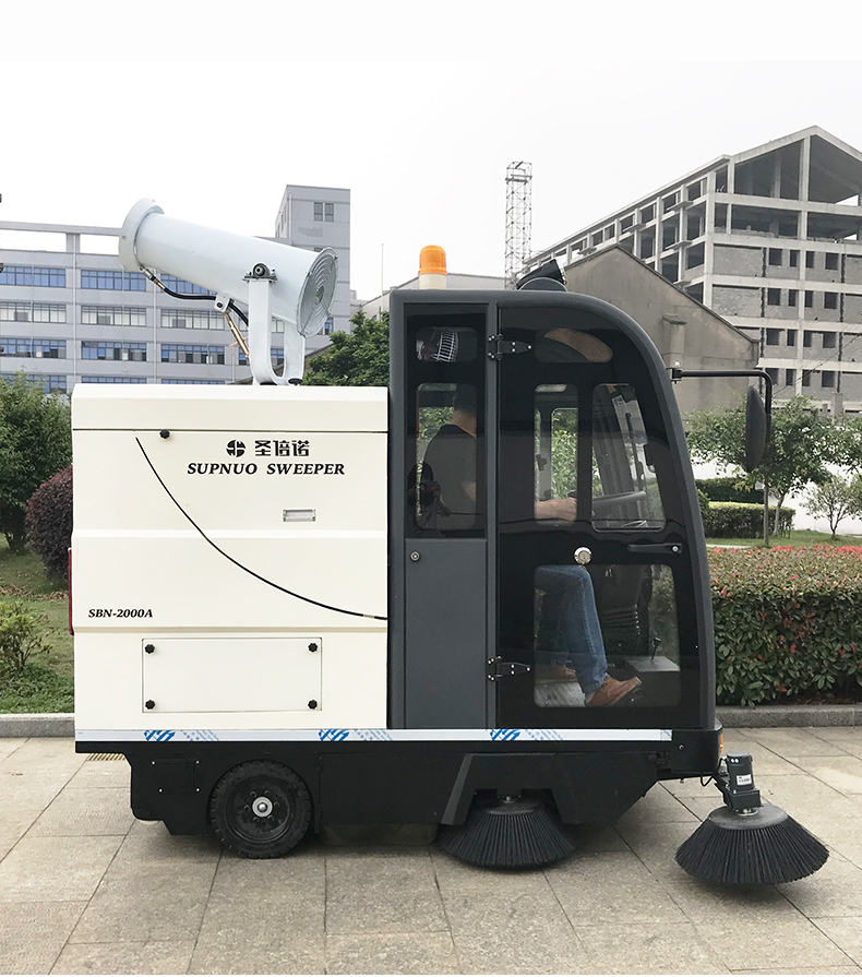工廠掃地機(jī)的優(yōu)勢：效率與環(huán)保的完美結(jié)合