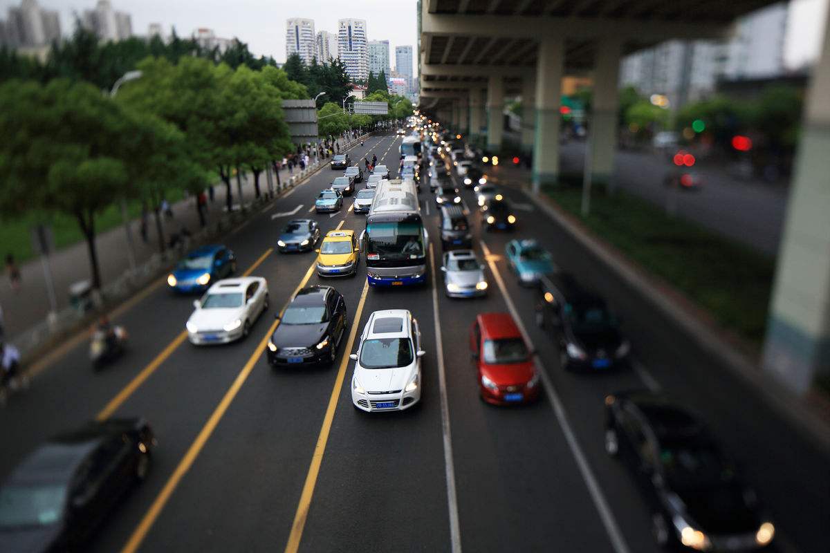 城市街道保潔為什么需要小型電動(dòng)清掃車 城市街道保潔為什么需要小型電動(dòng)清掃車