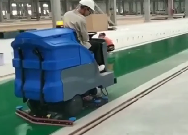 大型駕駛式洗地機(jī)哪家好