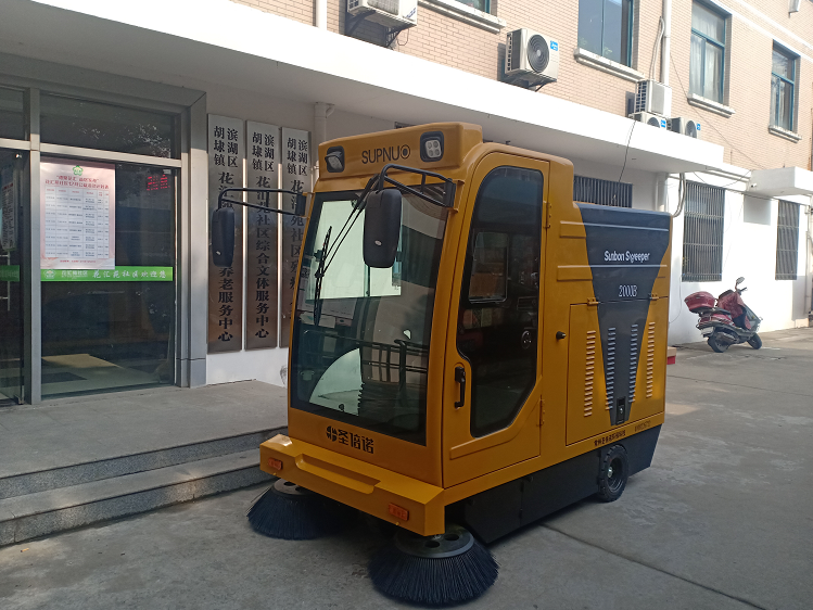 為什么物業(yè)工廠都愿意買電動掃地機(jī)