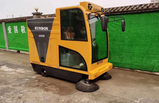 駕駛式電動掃地車發(fā)電廠應(yīng)用
