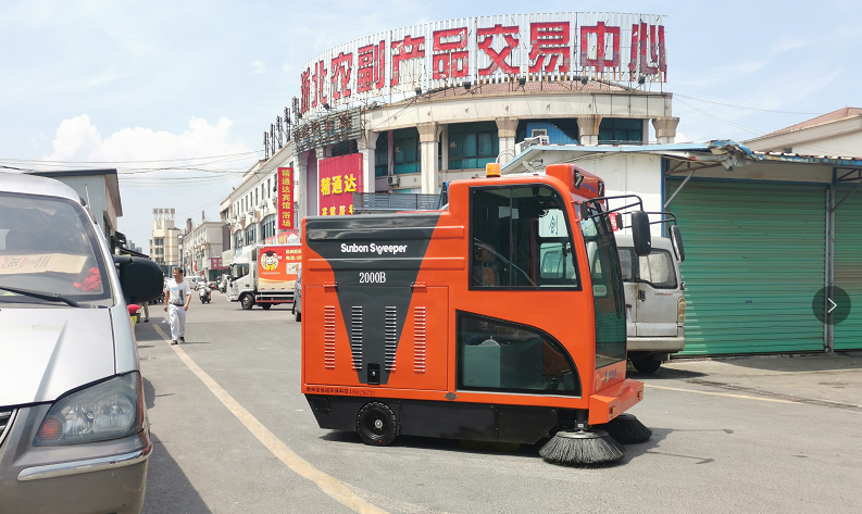 浙江某農(nóng)貿(mào)市場(chǎng)采購(gòu)2000B電動(dòng)清掃車
