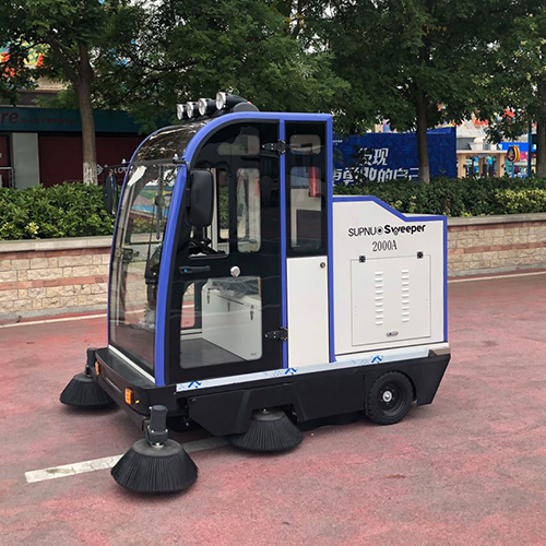 江蘇電動式掃地車就選圣倍諾 江蘇電動式掃地車就選圣倍諾
