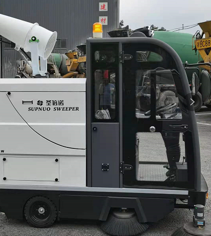 電動噴霧掃地機2000AW交付浙江某攪拌站