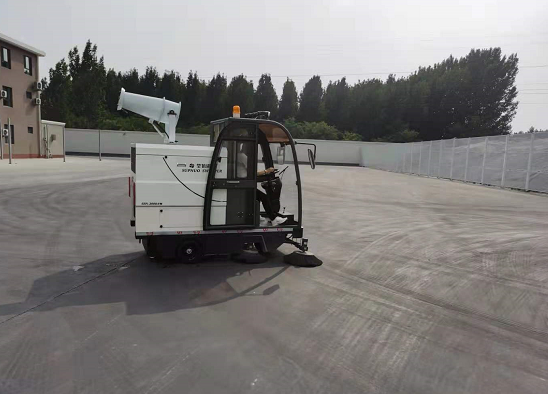 霧炮電動(dòng)掃地車(chē)助力礦場(chǎng)煤廠粉塵治理