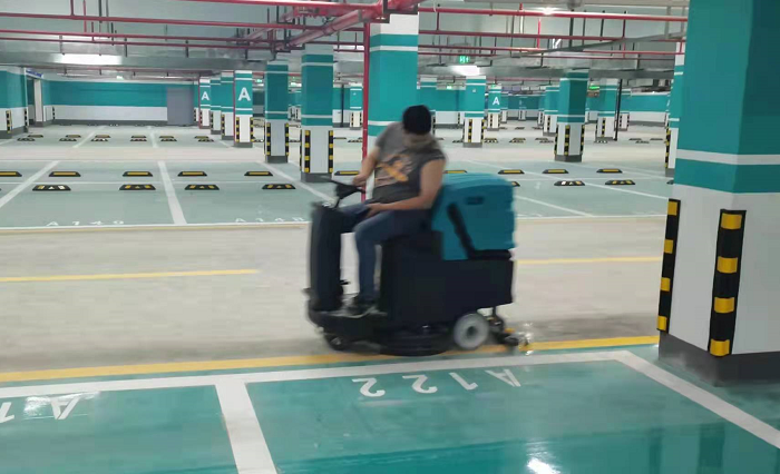 如何購買電動洗地機(jī)？