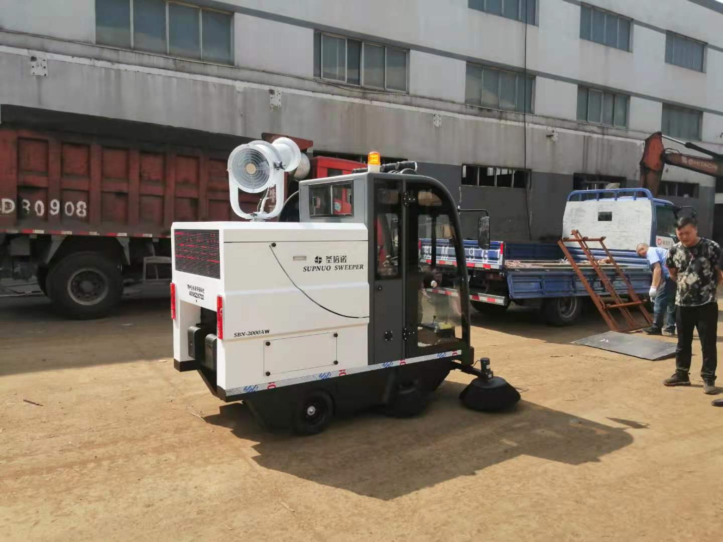 電動掃地機適合工廠使用的原因所在 電動掃地機適合工廠使用的原因所在