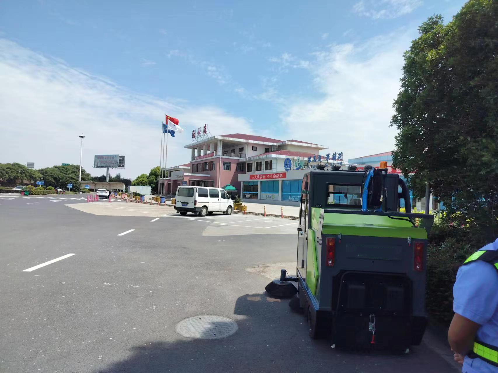 多樣化的道路清掃車，適應(yīng)多變天氣